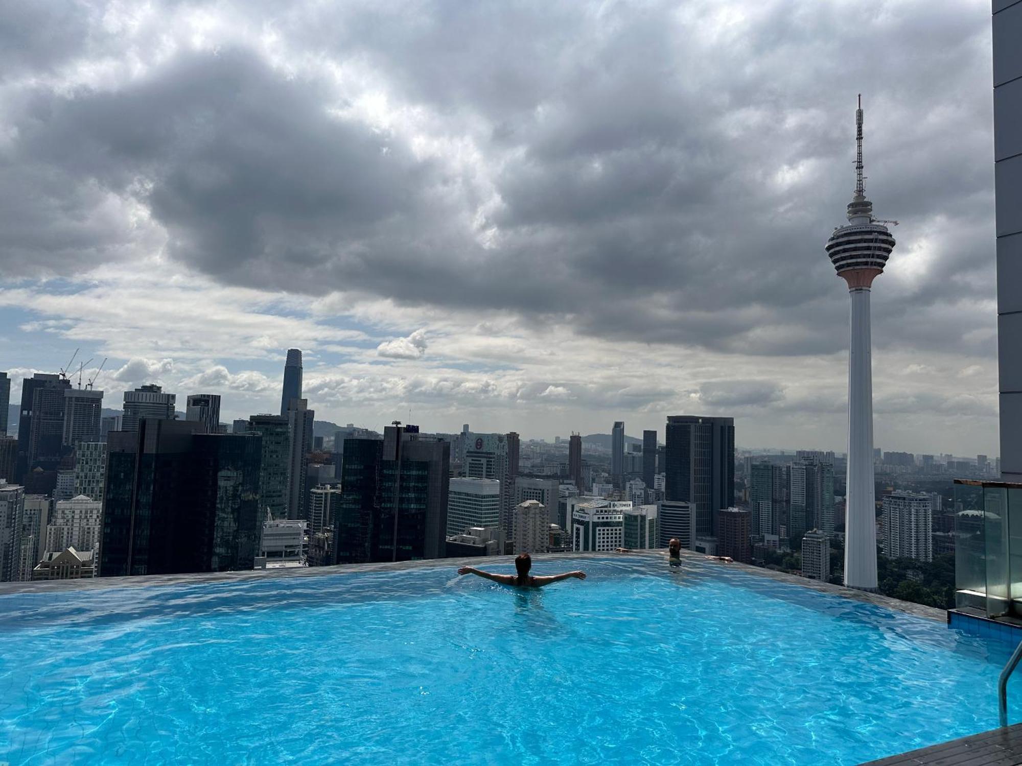 The Platinum Kuala Lumpur By Crown Suites Exterior foto